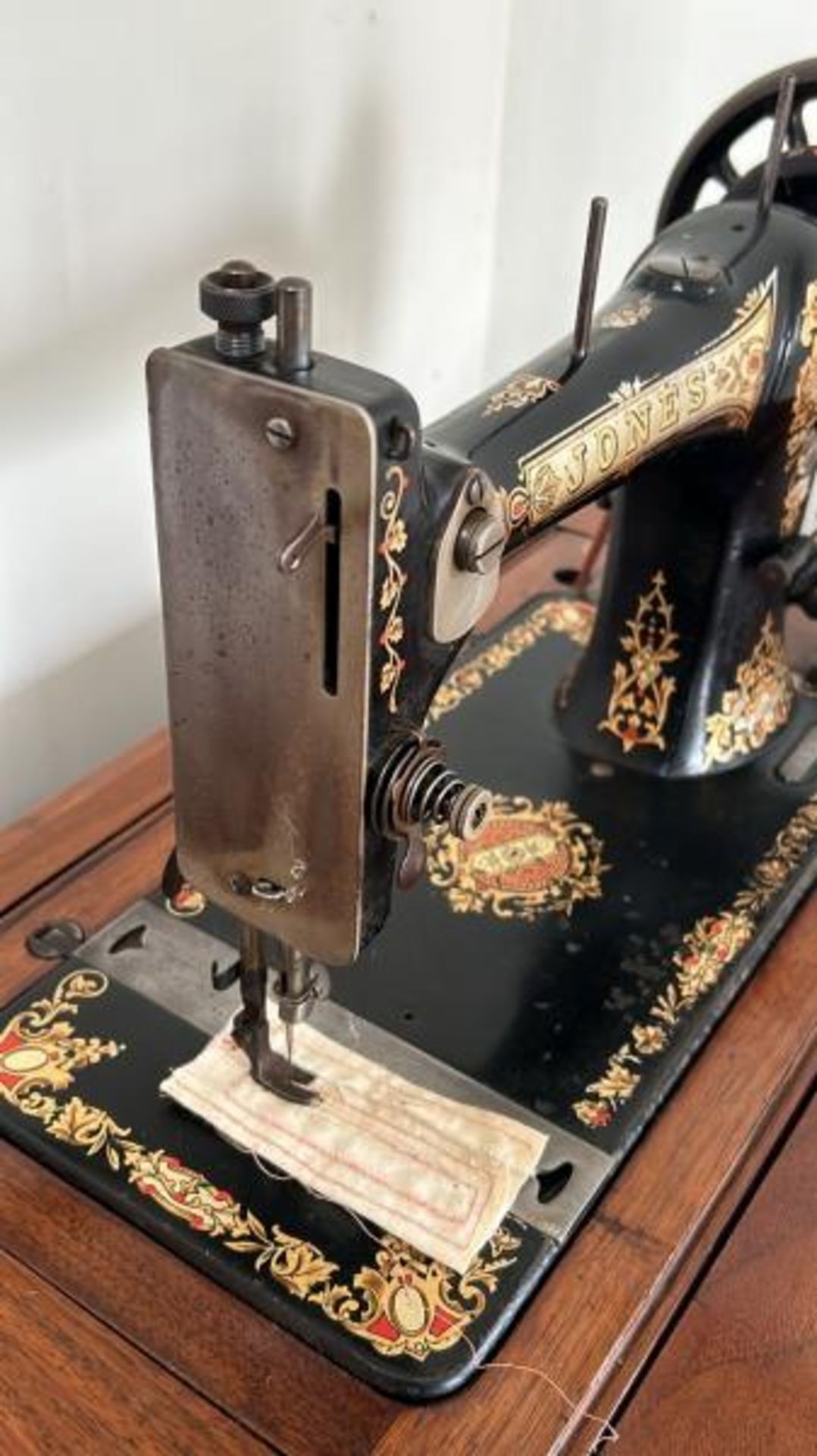 Jones sewing machine number 33225 with flip top table 75cm high (collection from private residence - Image 3 of 11