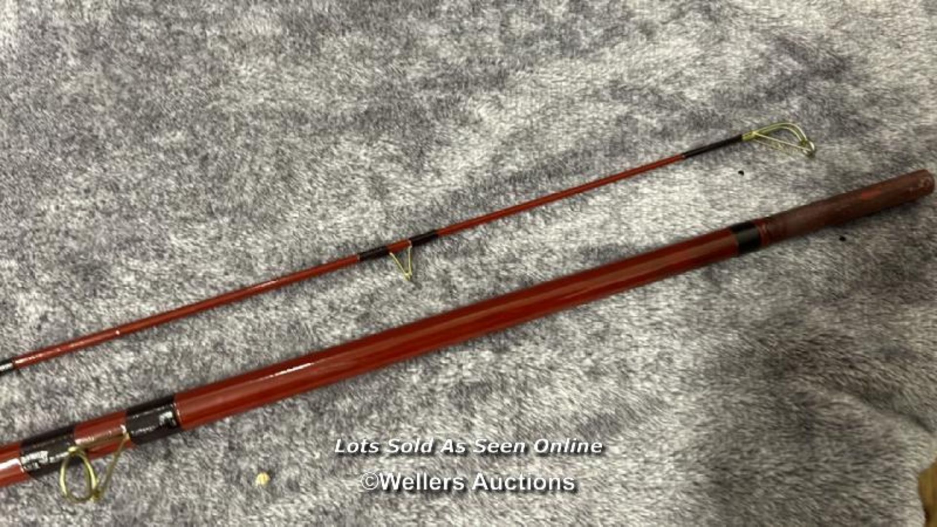 Vintage E.T. Barlow Vortex "Kennet" hand made river and carp rod, unused, one rod ring is split - Image 5 of 7