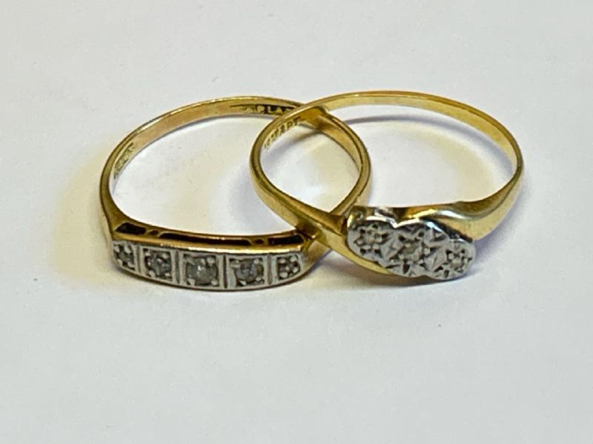 Two illusion set diamond rings, both stamped 18ct and pt. Ring sizes Q and R, gross weight 3.72g /