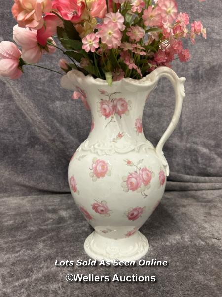 Large rose pattern wash bowl with water jug and faux flowers / AN43 - Image 4 of 5