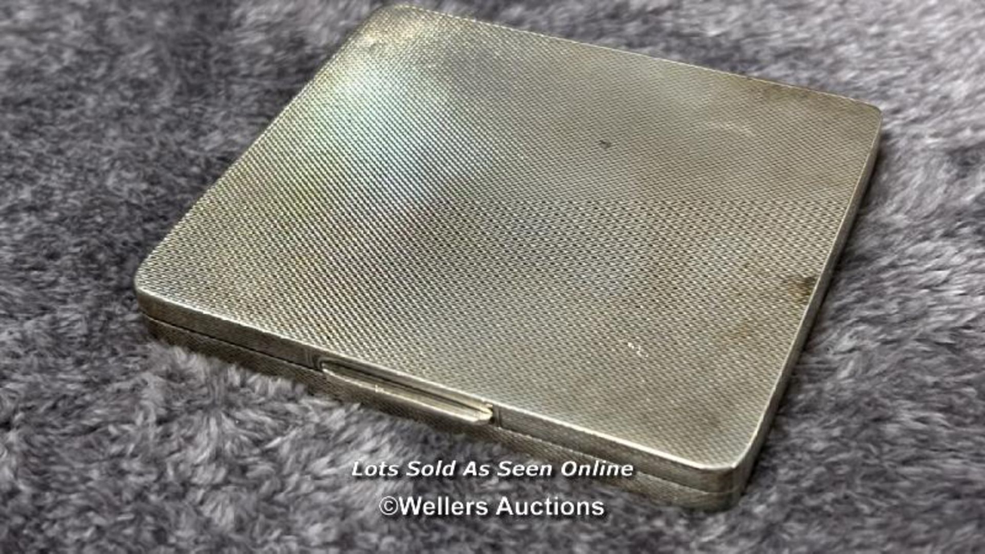 Two hallmarked sterling silver cigarette cases, largest 14cm wide, 150g / AN5 - Image 4 of 6