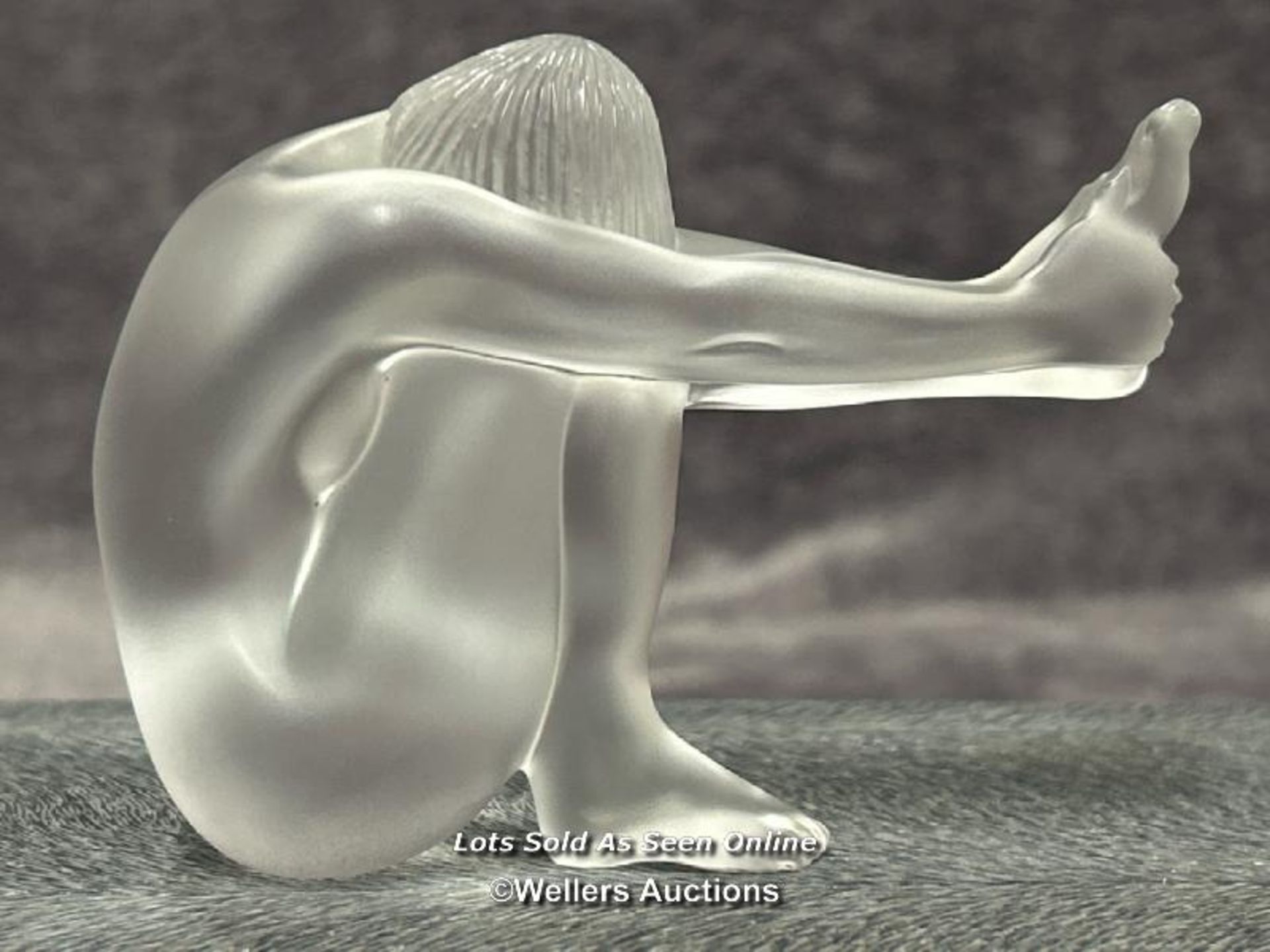 Lalique frosted crystal figurine 'Nude Temptation', 7cm high, signed / AN2 - Image 2 of 5