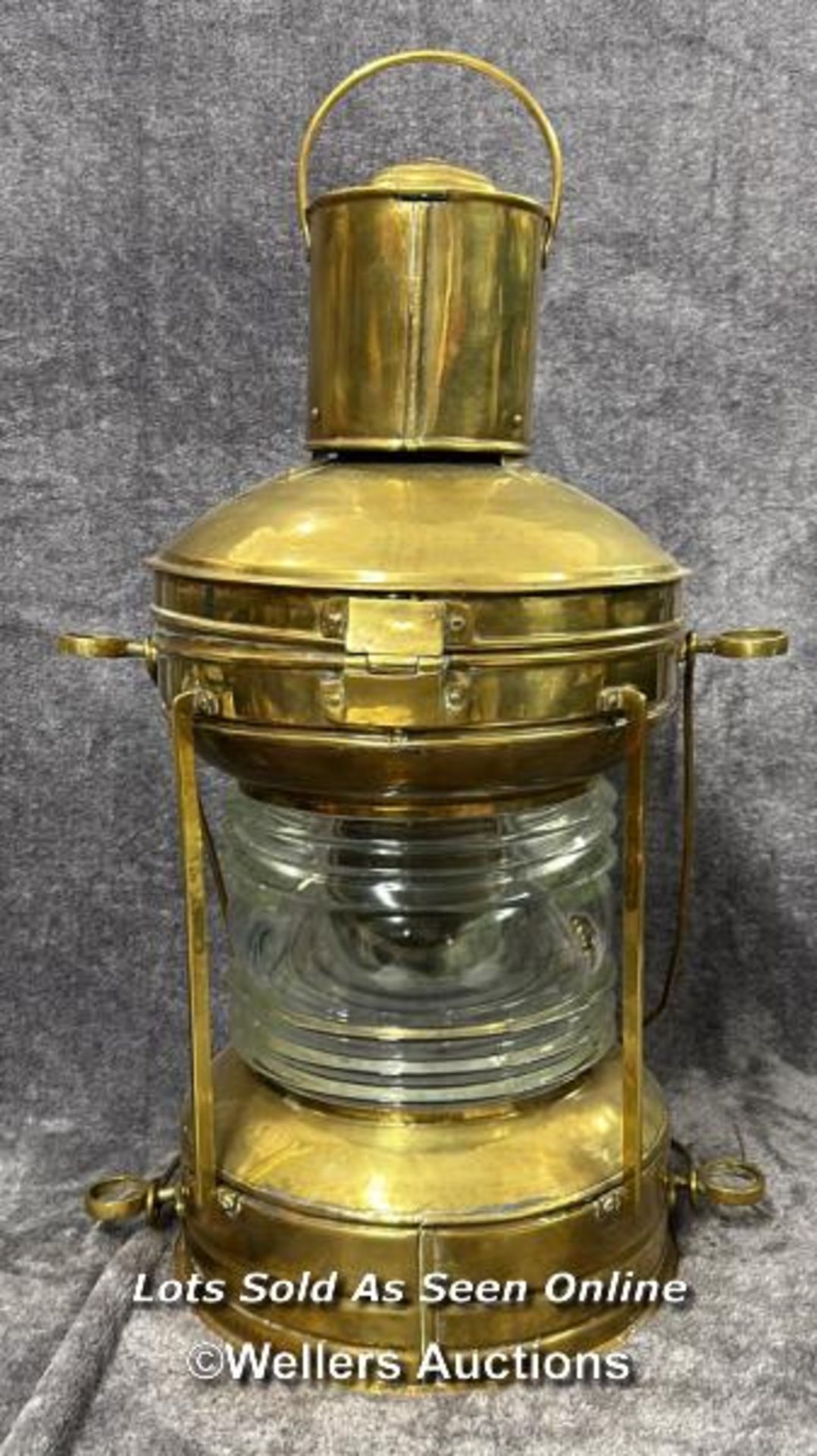 Large brass Davey's ships lantern in good condition, 62cm high / AN21 - Image 7 of 8