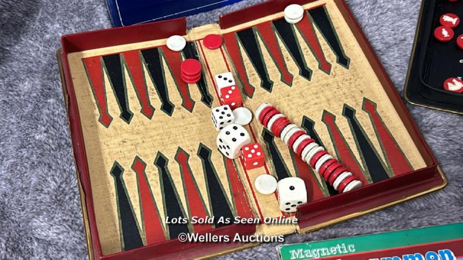 Assorted games, including backgammon, perudo and dominos / AN3 - Image 4 of 7