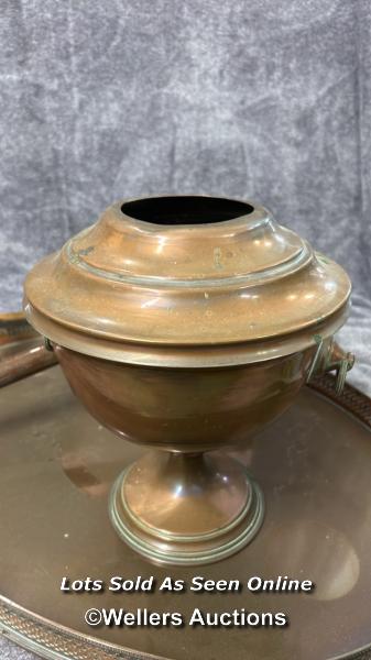 Assorted copper & brass ware including hunting horn, large tray (61.5cm wide), pot and two bed - Image 2 of 10