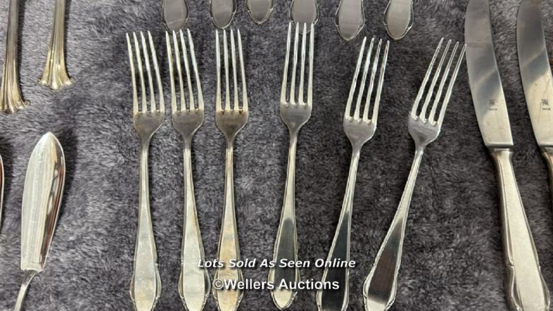 Mainly WMF silver plate cuttlery (36) with other cutlery including a fork from Harrod's and a George - Image 5 of 20