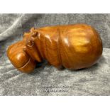 Carved wooden hippo, 35cm long x 17cm high / AN3