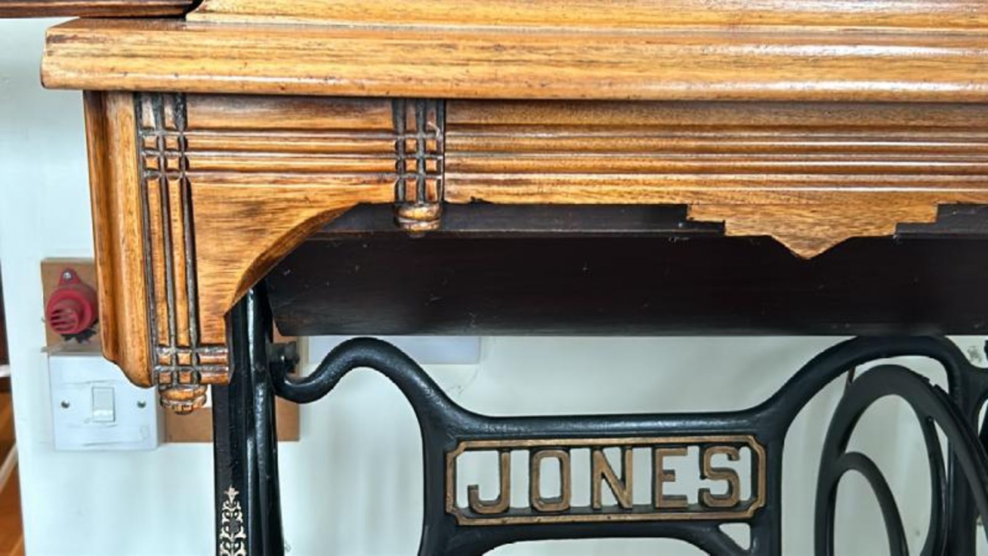 Jones sewing machine number 33225 with flip top table 75cm high (collection from private residence - Image 7 of 11