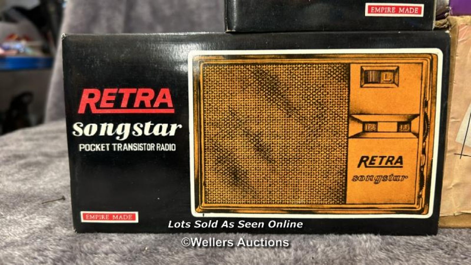 Seven vintage boxed transister radios including Saturn, Jupiter and Retra, from the private - Image 3 of 8