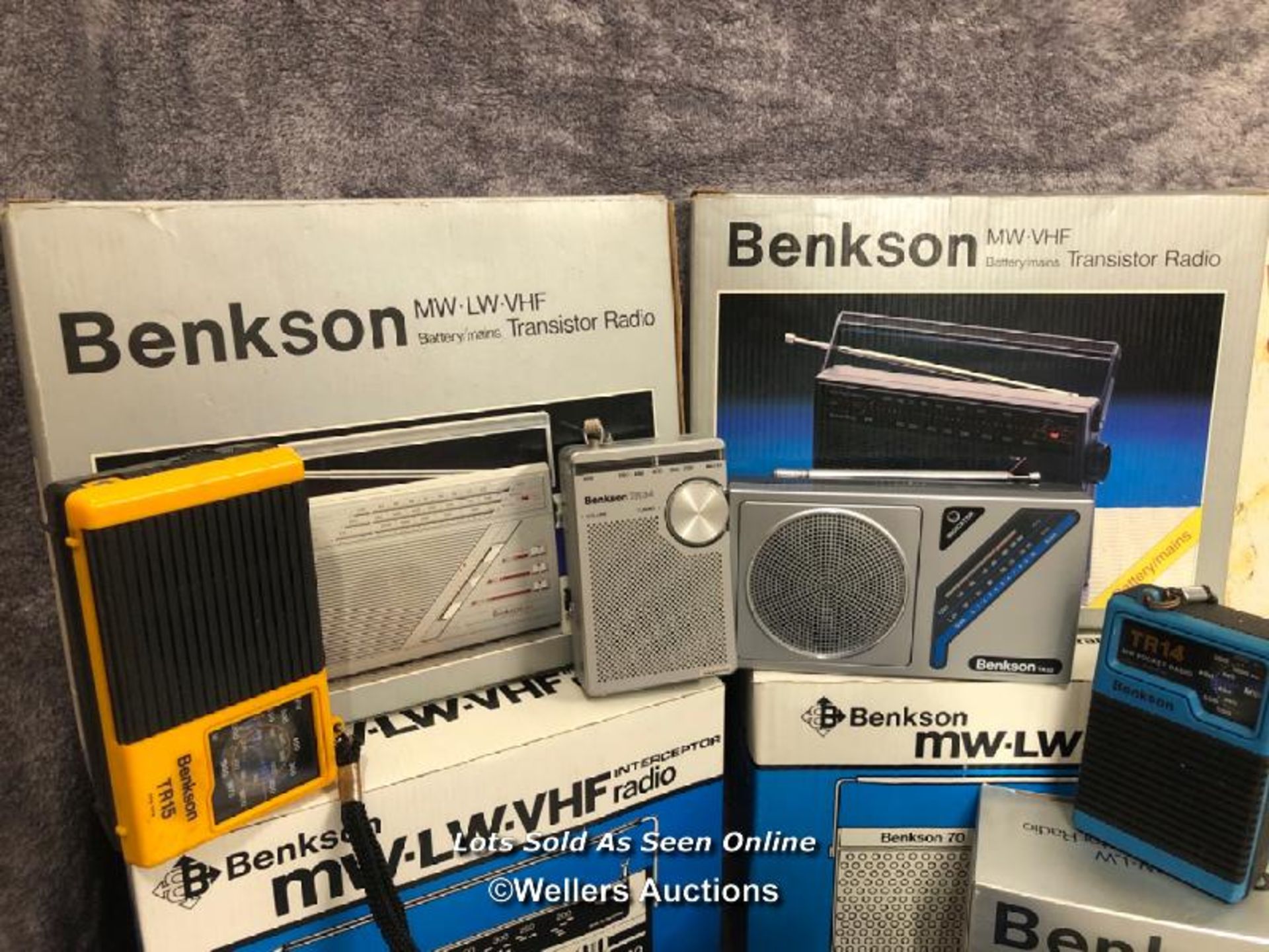 A collection of vintage Benkson transistor radios, models including TR58, TR59, TR34, TR15 and more, - Image 3 of 5