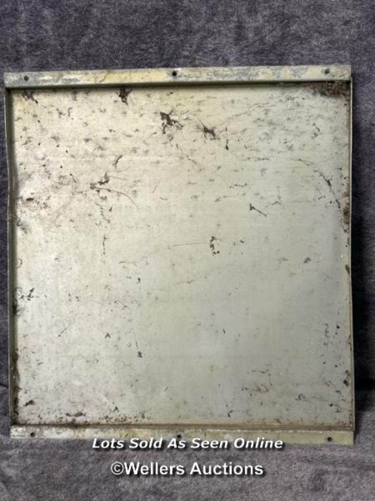 Vintage enamel sign " Les Routiers" , 38 x 42cm - Image 2 of 2