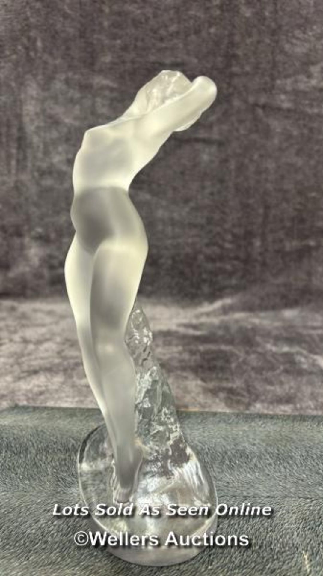 Lalique part frosted crystal figurine 'Danseuse Bras Leves', 23cm high / AN2 - Bild 2 aus 6