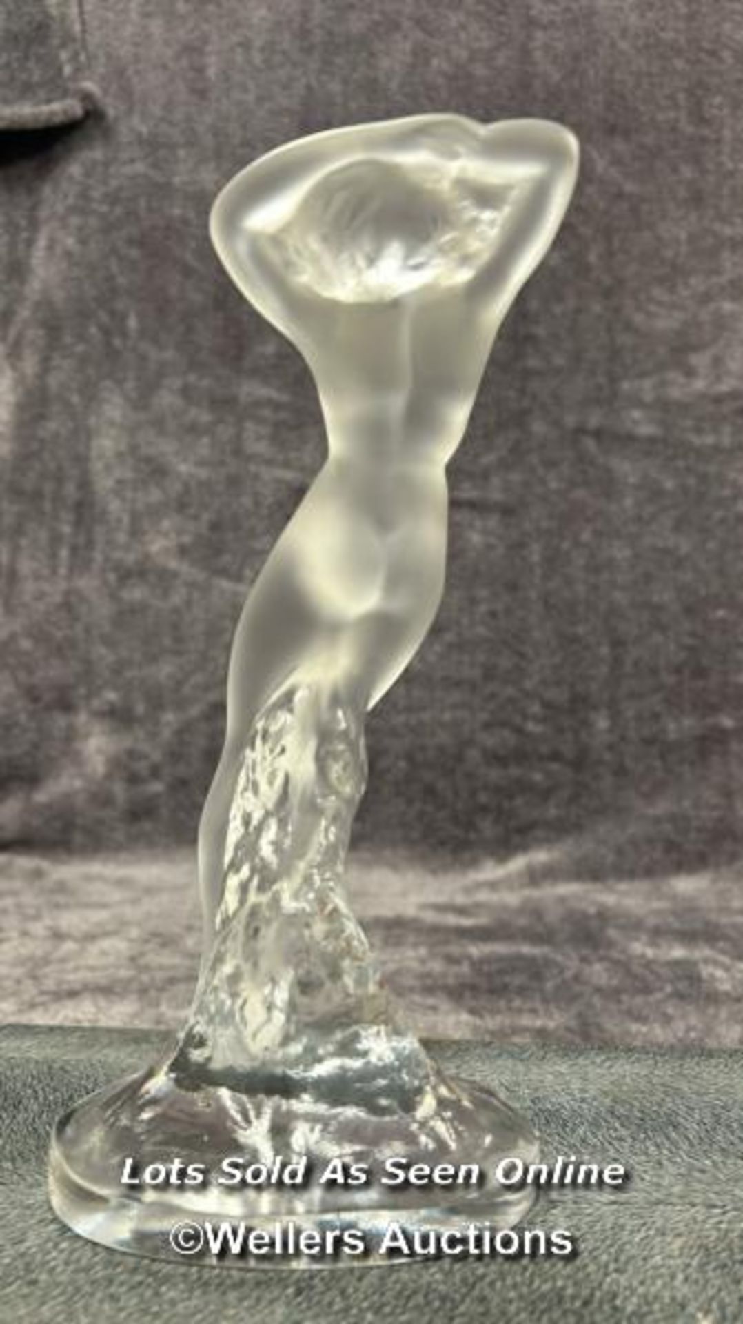Lalique part frosted crystal figurine 'Danseuse Bras Leves', 23cm high / AN2 - Image 3 of 6
