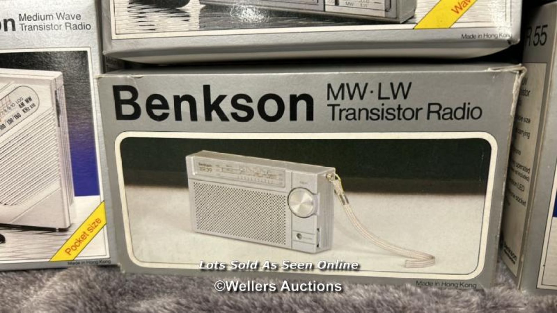 Seven boxed vintage Benkson radios, from the private collection of the founder of Benkson - Image 5 of 7