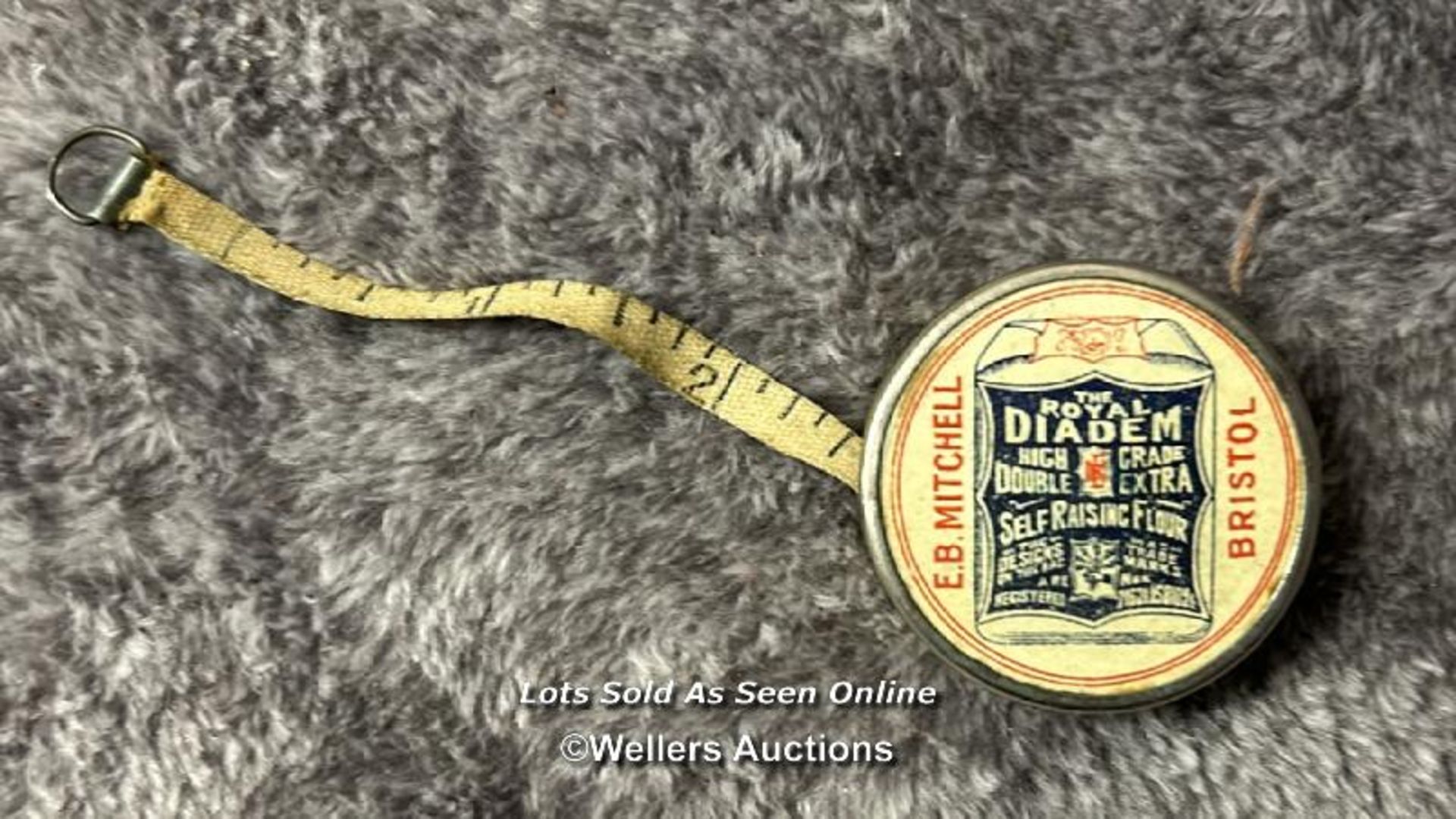 Vintage brass lawn tennis measure, small E.B Mitchell 'The Royal Diadem' tape measure and two - Image 4 of 8
