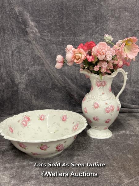 Large rose pattern wash bowl with water jug and faux flowers / AN43