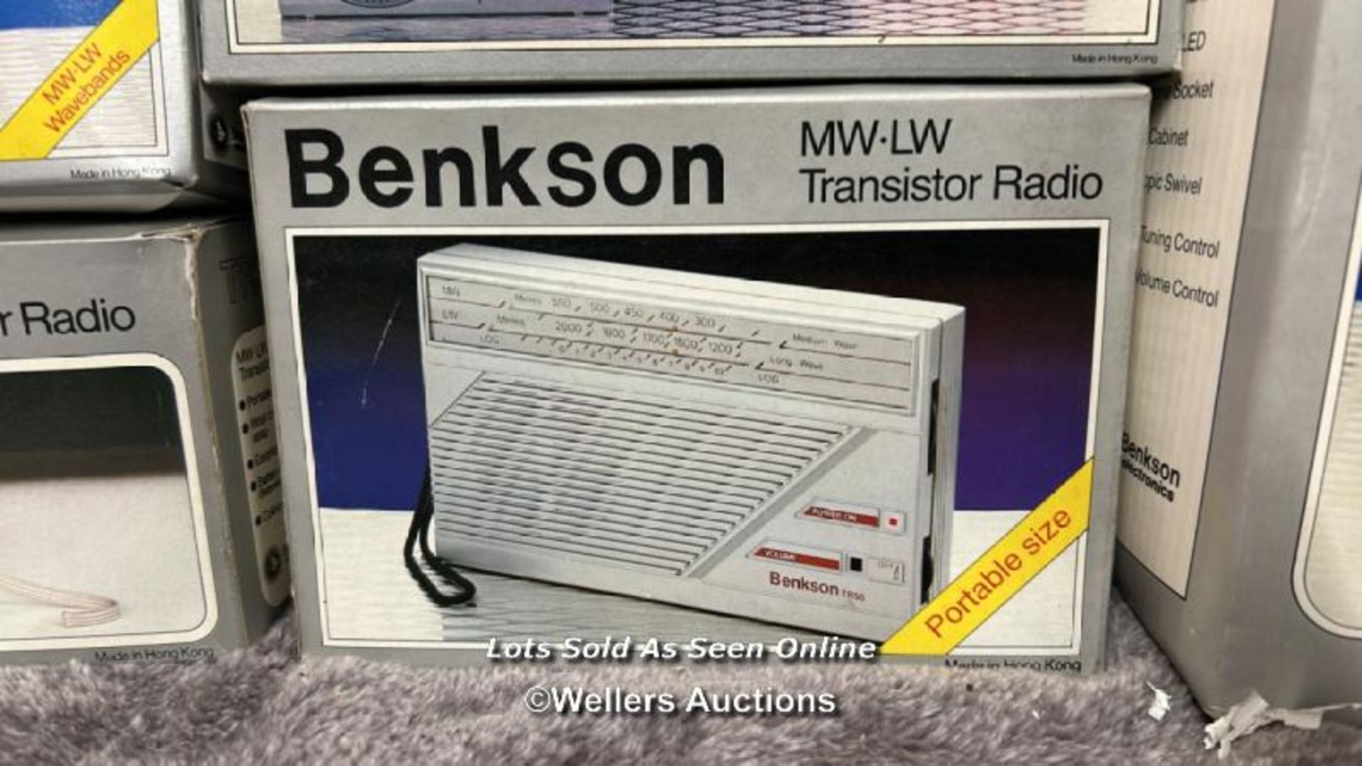 Seven boxed vintage Benkson radios, from the private collection of the founder of Benkson - Image 3 of 7