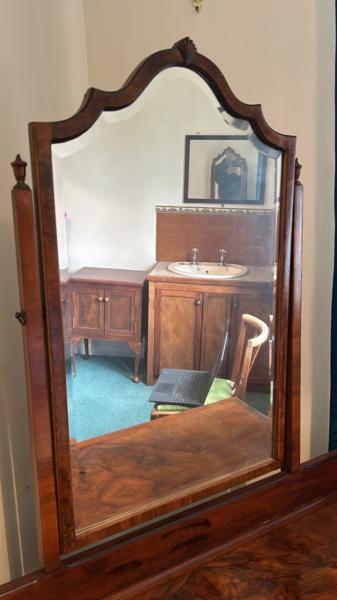 A five drawer walnut dressing table with bevelled mirror, 107 x 78.5 x 50cm, mirror 80cm (collection - Image 8 of 9