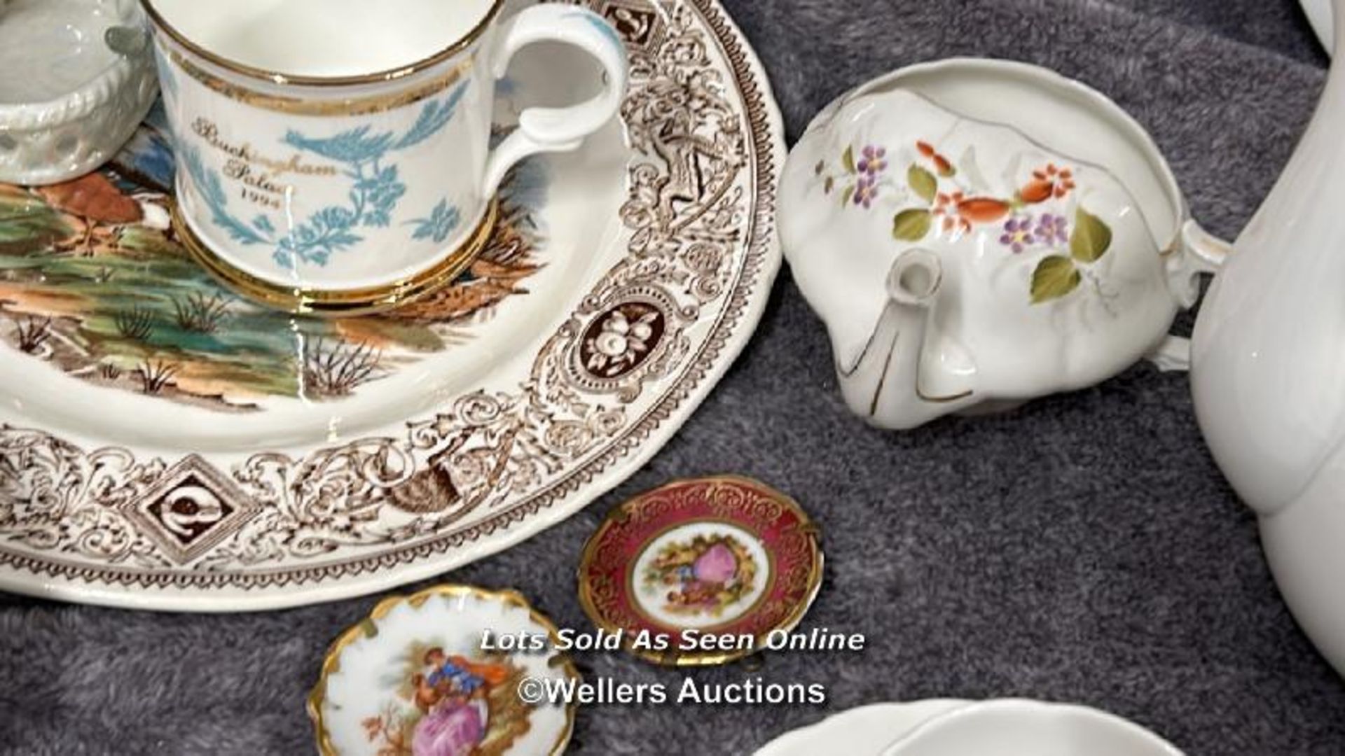 Assorted ceramics including part Tuscan China "Plant" coffee set, Chinese plate, Wedgewood plates - Image 13 of 13