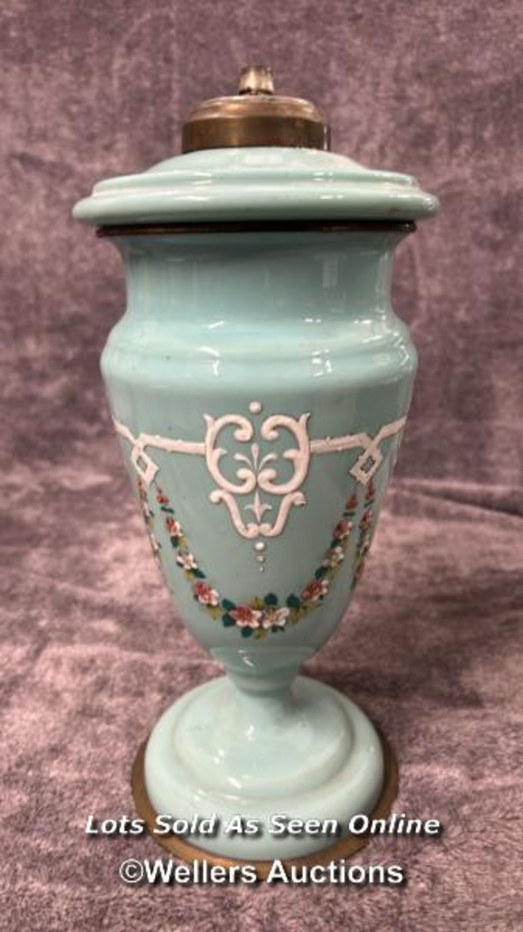 Large Satsuma style vase decorated with birds and flowers, 47cm high with a ceramic oil lamp ( - Image 6 of 9