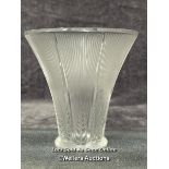 Lalique 'Epis' patern frosted glass vase, 16.5cm high / AN2
