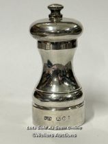 Silver pepper mill with Peter Piper movement, hallmarked London 1980, 10cm high, 157.8g / SF