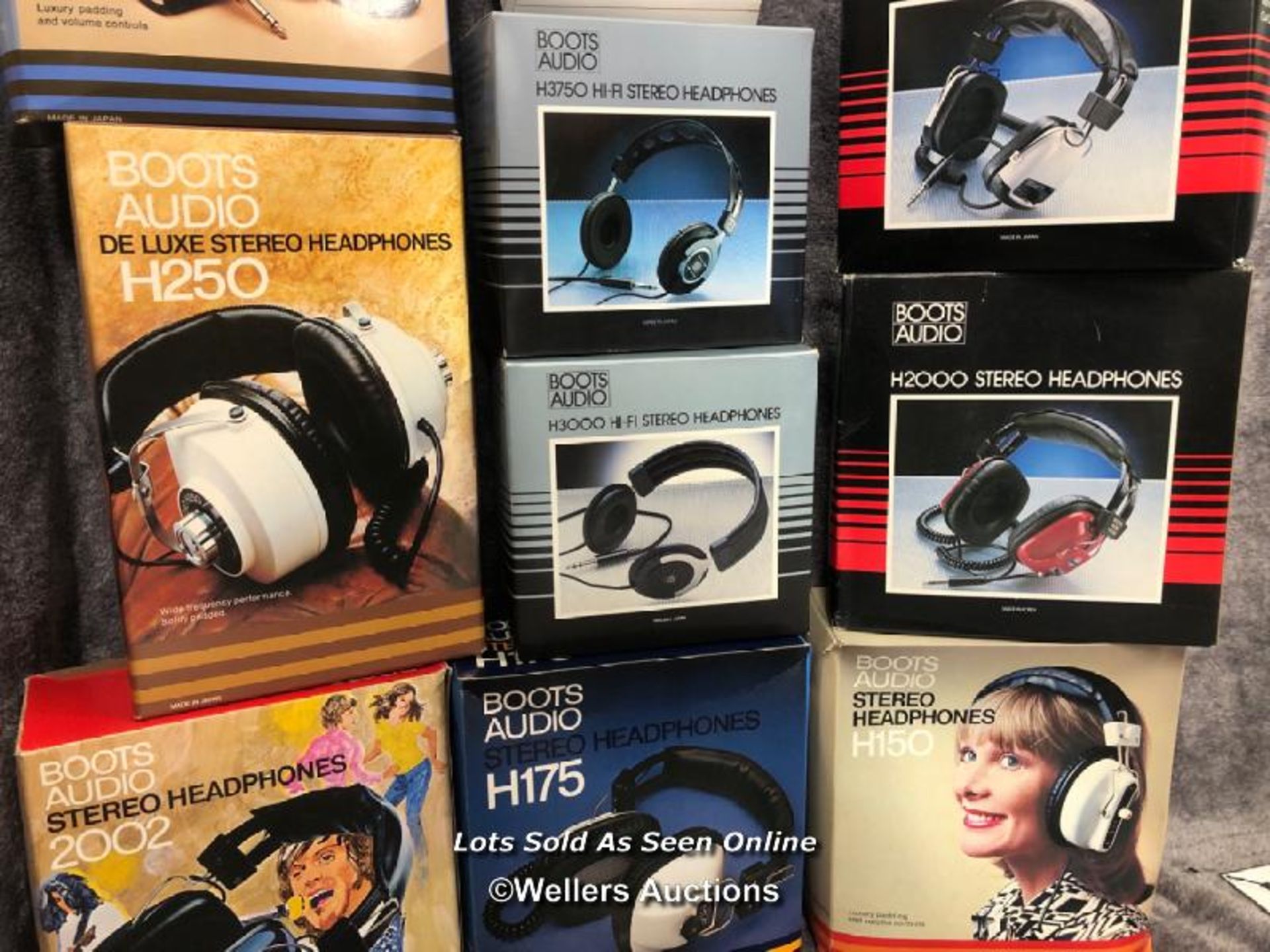 A collection of ten vintage Boots Audio stereo headphones, models include H150, HE2, H2000, H2002 - Image 3 of 4