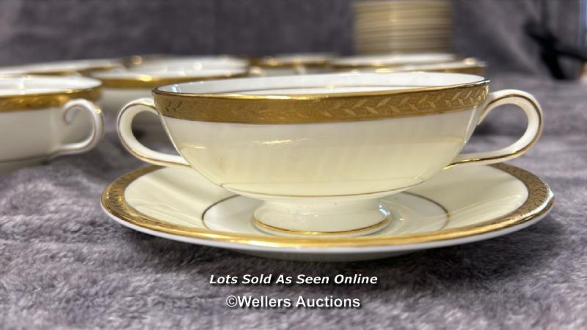 A set of nineteen Minton twin handled cups and saucers, with twenty one Royal Doulton 'Rondo' - Bild 2 aus 11