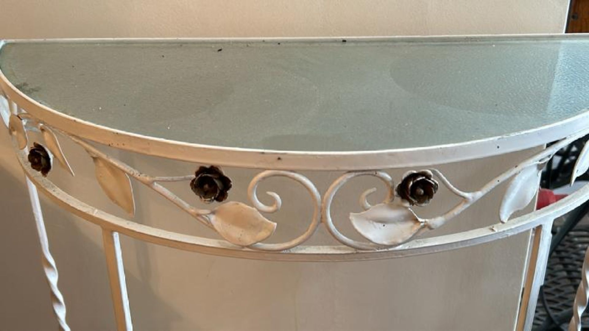 Metal and glass hallway table with flower design, 62 x 74x 26cm (collection from private residence - Image 2 of 2