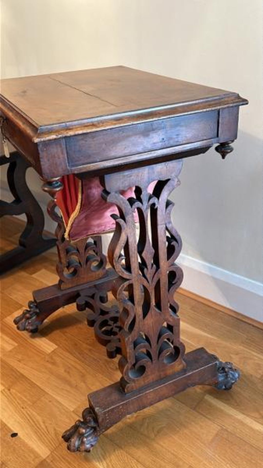 Antique walnut sewing table with sectional interior, clawed feet on casters and working lock with - Image 5 of 7