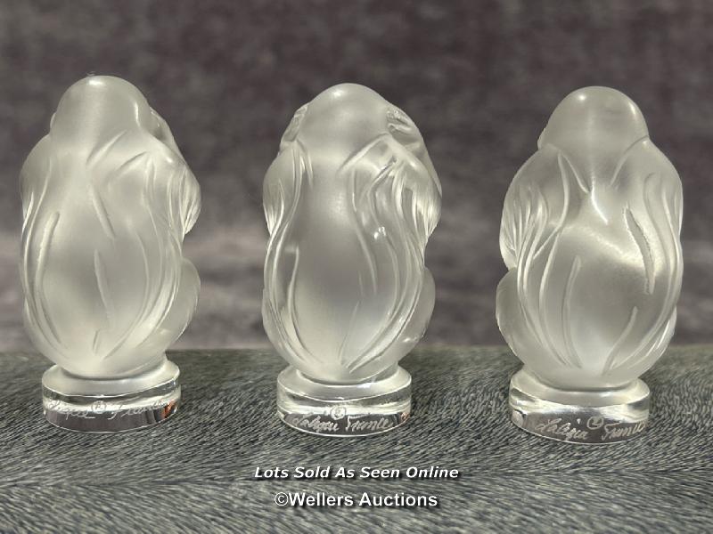 Three Lalique frosted crystal Monkeys "See No Evil, Speak No Evil, Hear No Evil" signed, 6cm - Image 2 of 3