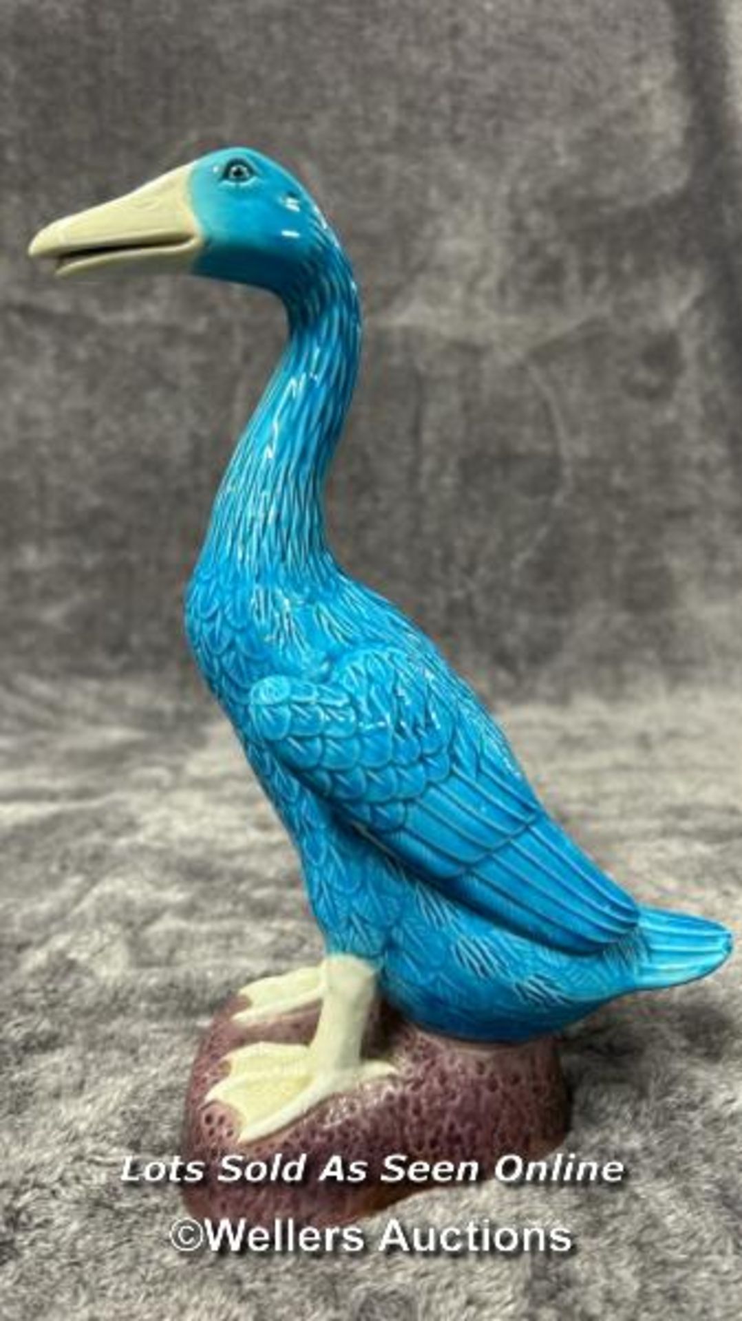 Set of six Chinese turquoise glazed porcelain duck figures, the tallest 29cm high / AN6 - Image 11 of 17