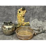 Assorted metalware including apple pot and knife rests with a resin Klimt figurine / AN22