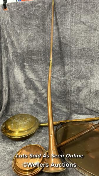 Assorted copper & brass ware including hunting horn, large tray (61.5cm wide), pot and two bed - Bild 3 aus 10