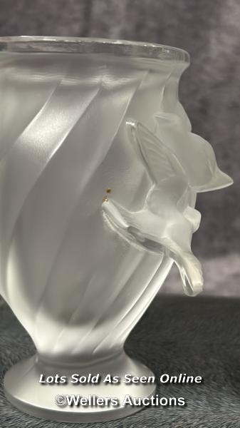 Two similar Lalique France Rosine frosted Dove vases c1960's , signed at the base, both 13cm - Image 6 of 7