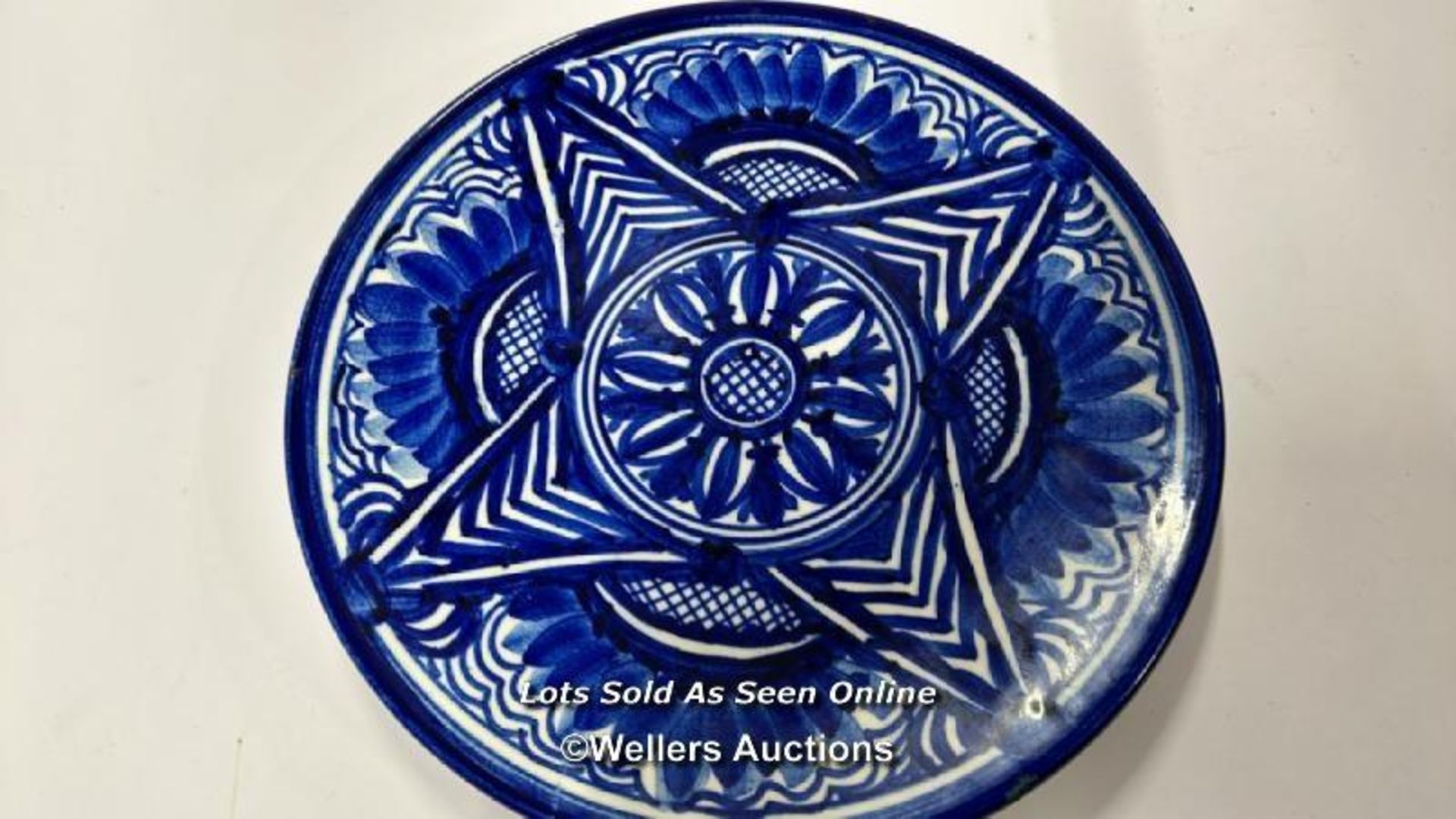 Six decorative hand painted plates, largest 31cm diameter (LOT SUBJECT TO VAT) / AN23 - Image 4 of 13