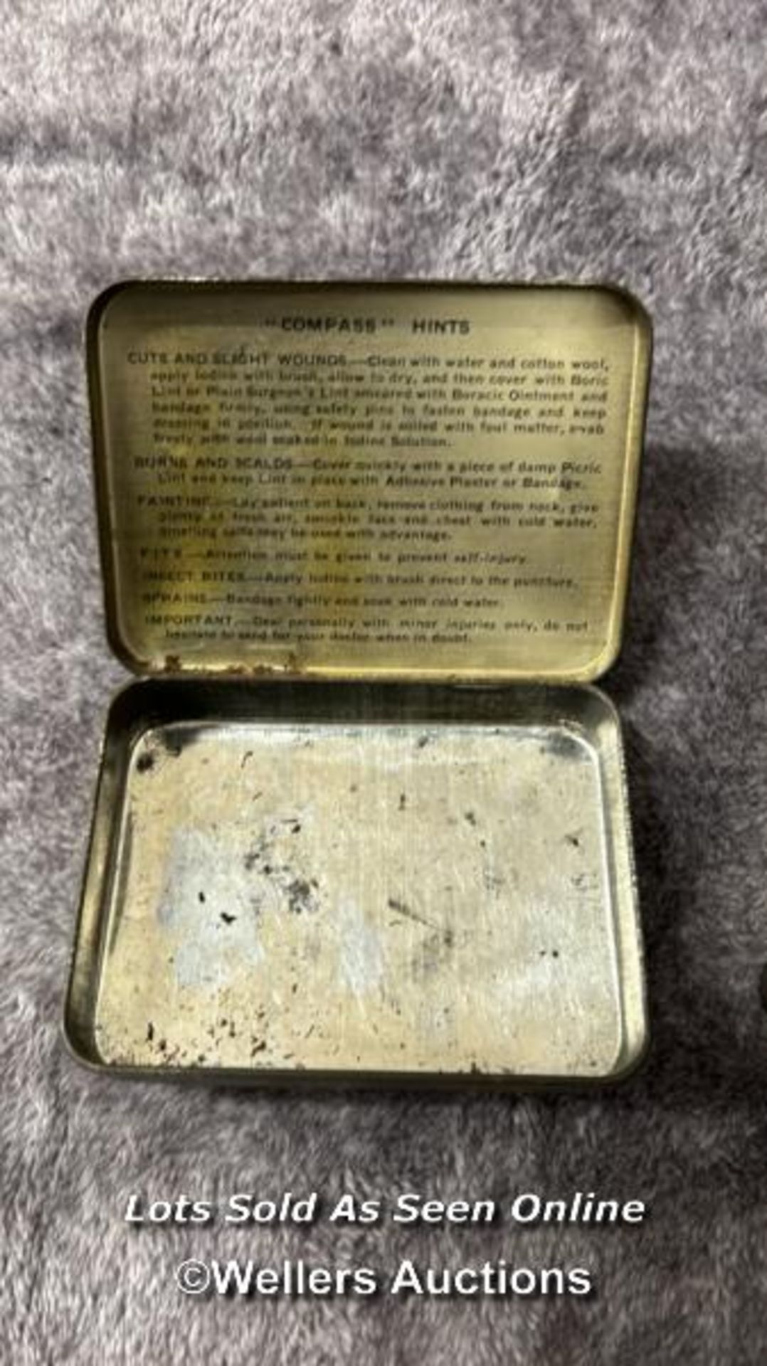 Vintage Readers Digest first aid box with contents, vintage empty Boots first aid kit tin and others - Image 4 of 7