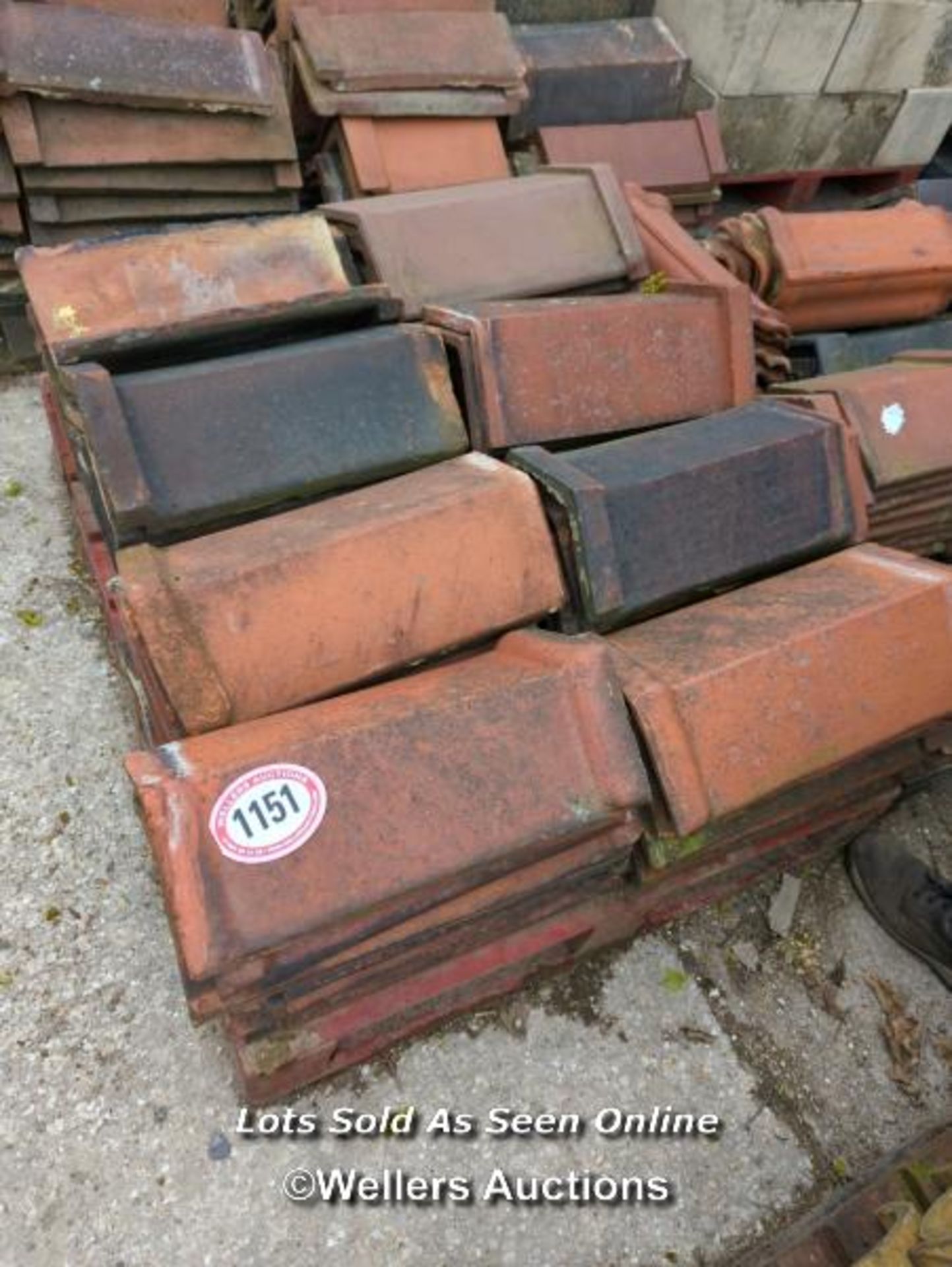 *APPROX X50 ANGLED RED RIDGE ROOF TILES, 50CM (L)