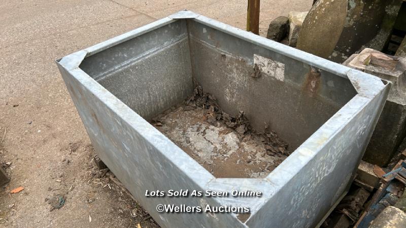 *GALVANISED WATER TANK, 51CM (H) X 89CM (L) X 61CM (W) - Image 3 of 3