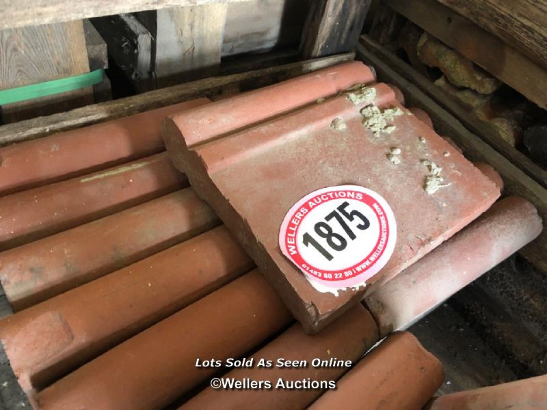 *APPROX X30 9" RED ROLL TOP RIDGE TILES - Image 2 of 2