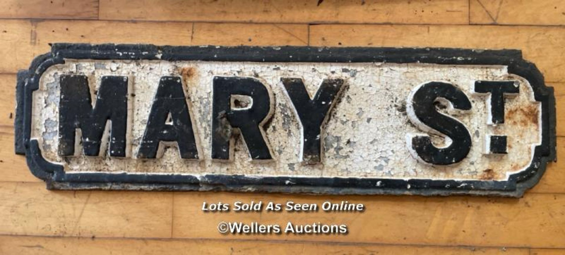 *ORIGINAL 'MARY ST' CAST IRON STREET SIGN 62CM (L) X 17CM (H)