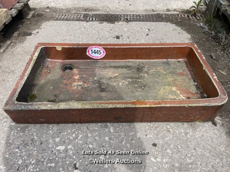 *A SALT GLAZED SINK, 14CM (H) X 90CM (L) X 46CM (W)