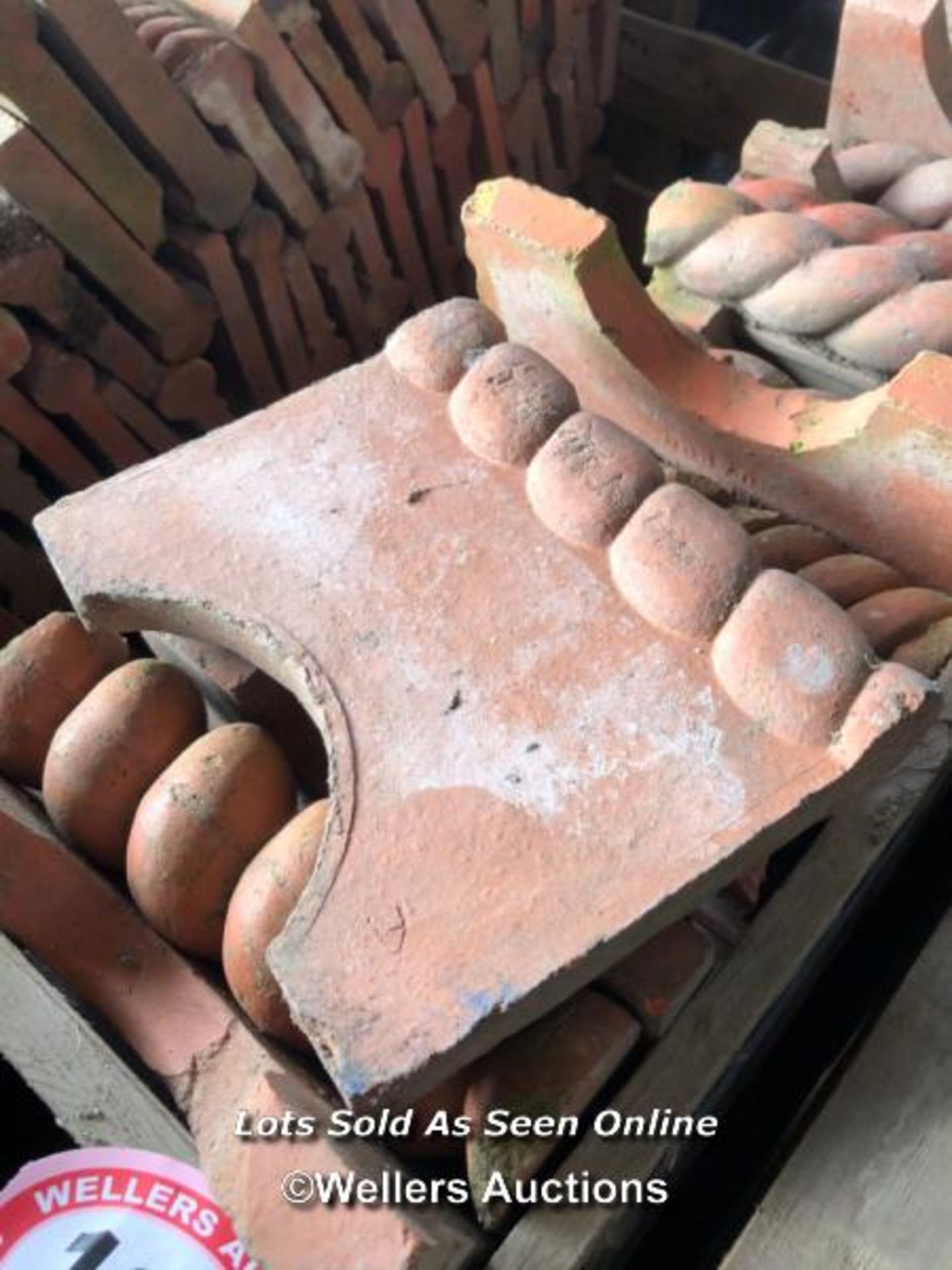 *BOX OF APPROX X240 ASSORTED TERRACOTTA BARLEY TWIST BRICK EDGING, ALL VARIOUS SIZES - Image 3 of 3