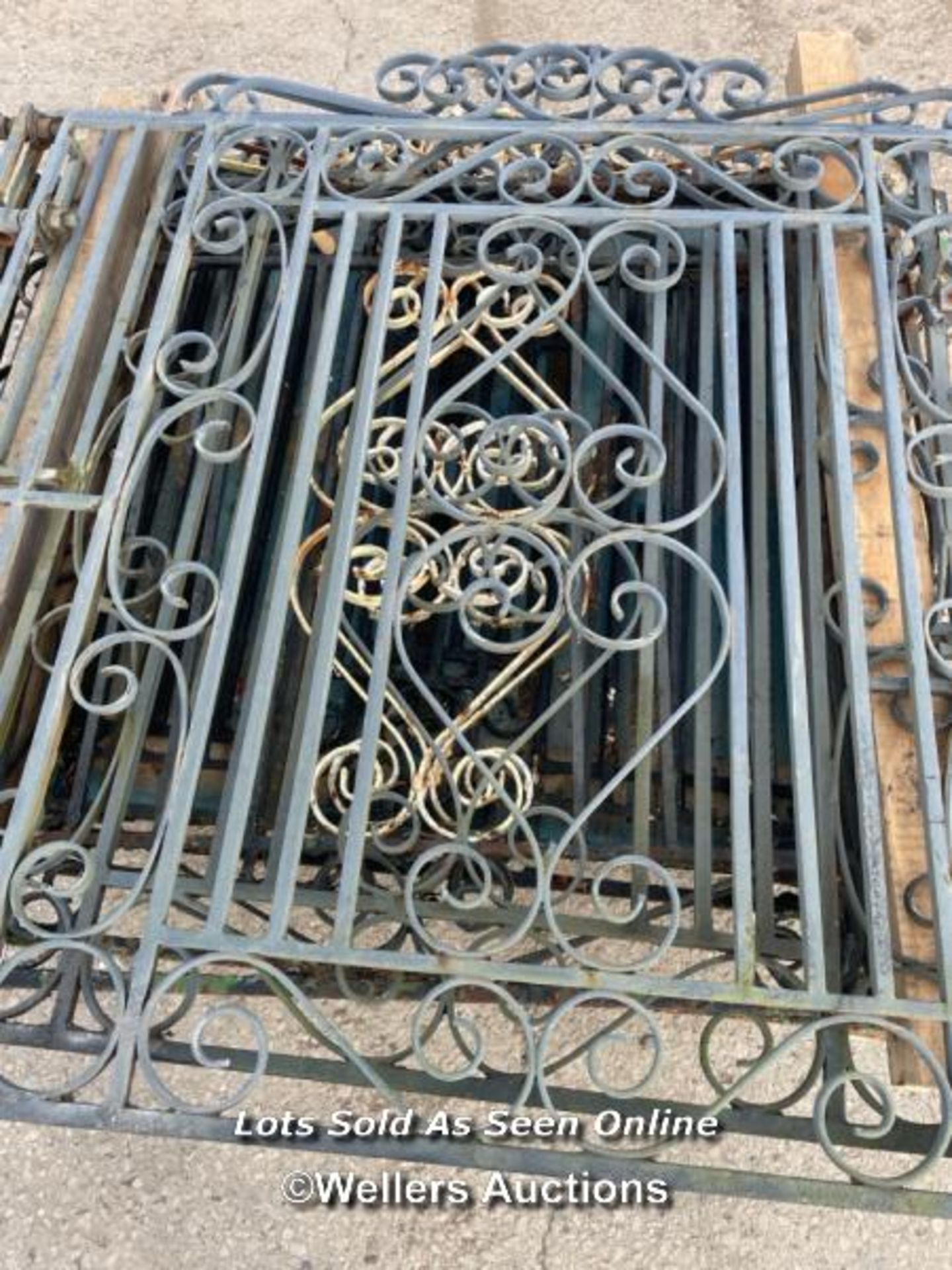 *A PAIR OF WROUGHT IRON GATES, 102CM (H) X 125CM (W) EACH