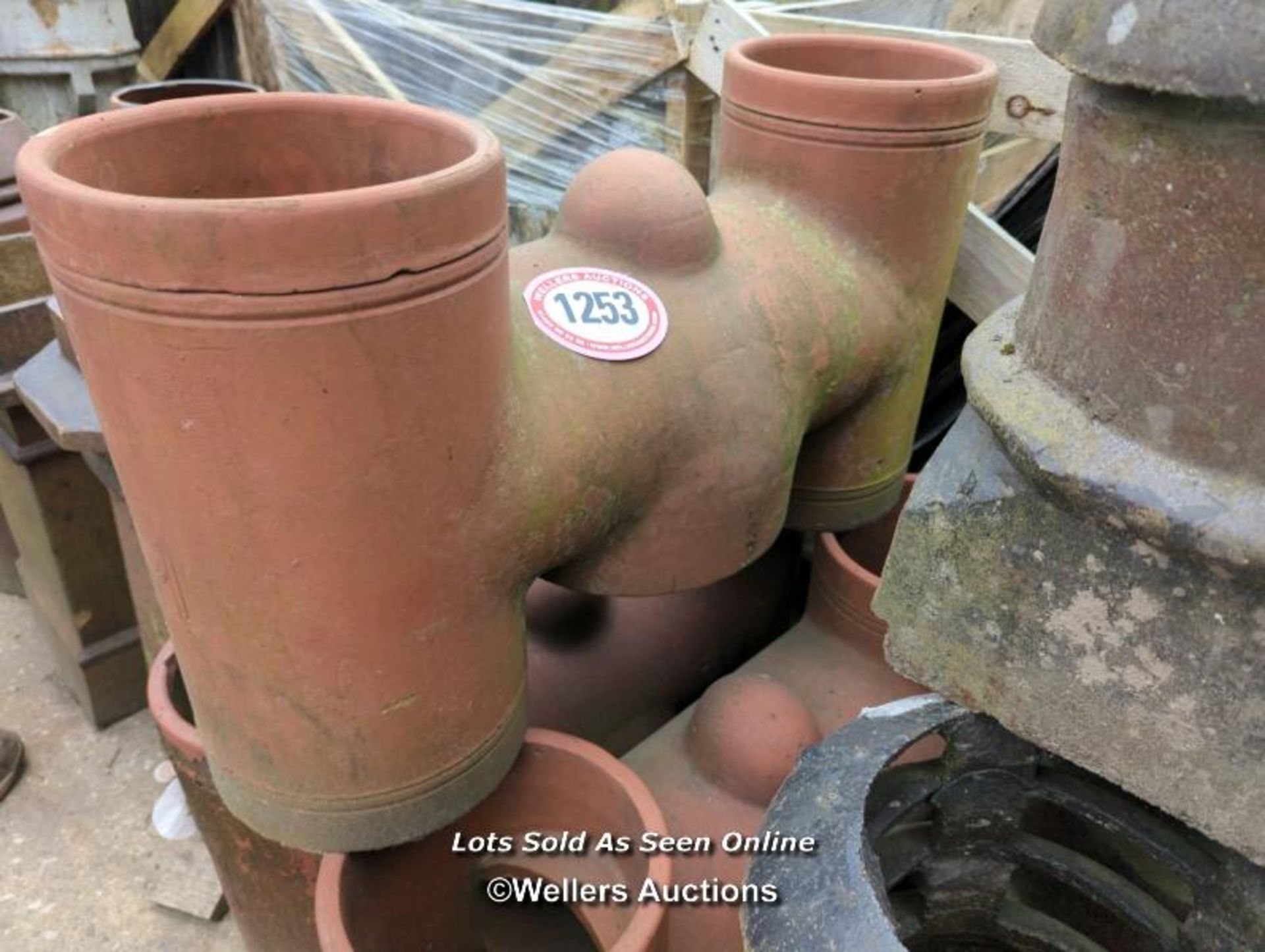 *X3 TWIN SHAFTED TERRACOTTA CHIMNEY POTS, 45CM (H) - Image 2 of 2