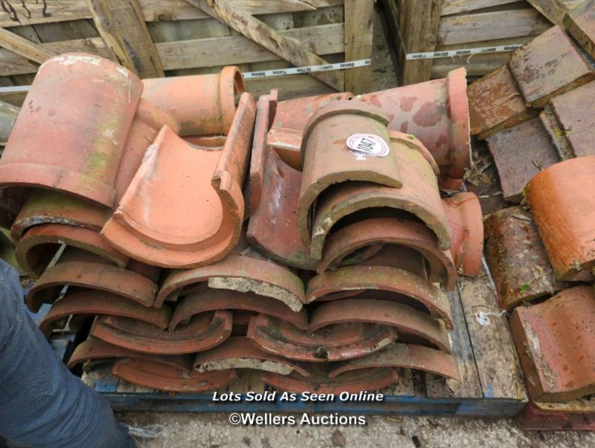 *APPROX X40 HALF ROUND RED ROOF TILES, 35CM (L) - Image 2 of 2