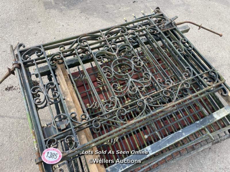 *A PAIR OF WROUGHT IRON GATES, 94.5CM (H) X 136.5CM (W)