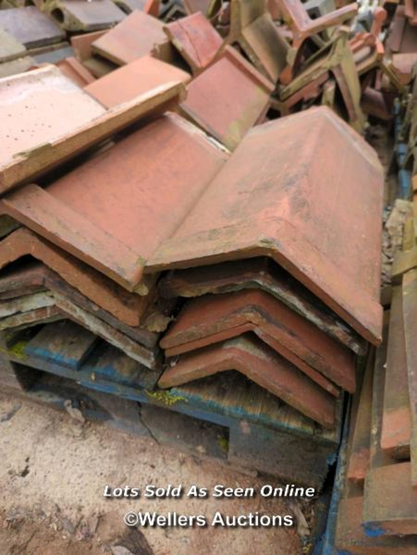 *APPROX X40 ANGLED RED RIDGE ROOF TILES, LONGEST 48CM (L) - Image 2 of 2