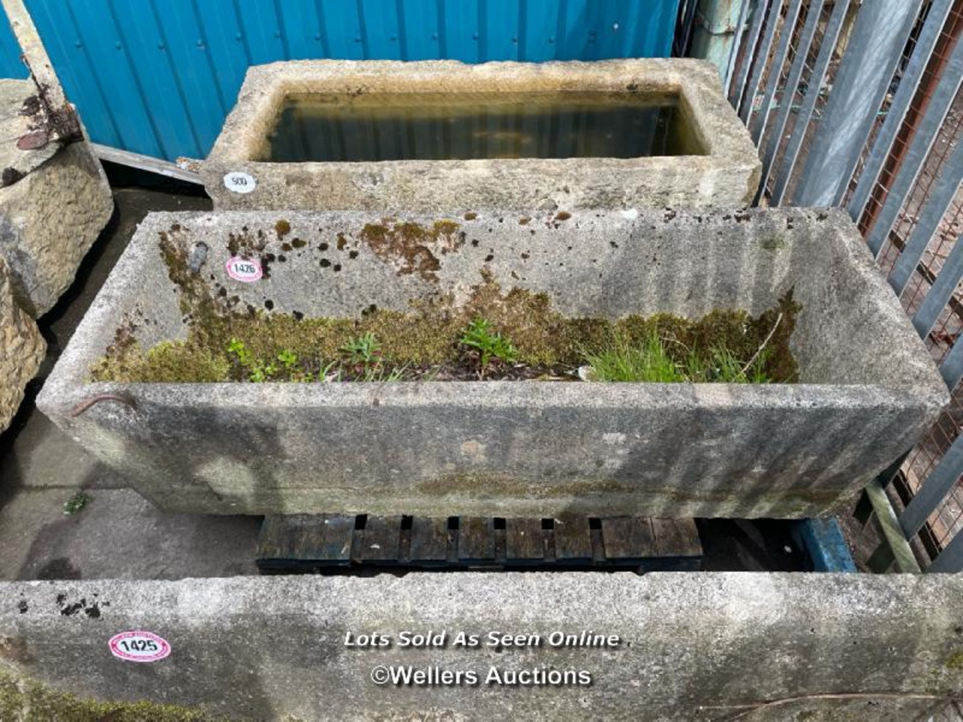 *A LARGE CONCRETE FARM TROUGH, 57CM (H) X 200CM (L) X 74CM (W)