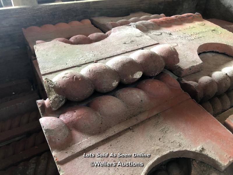 *BOX OF APPROX X240 ASSORTED RED BARLEY TWIST TERRACOTTA BRICK EDGING, ALL VARIOUS SIZES - Bild 3 aus 3